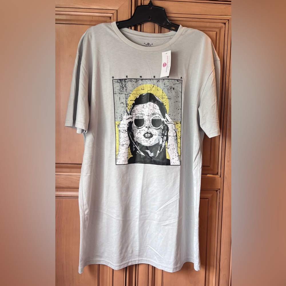 NWT Emblem Apparel Graphic Tee Shirt